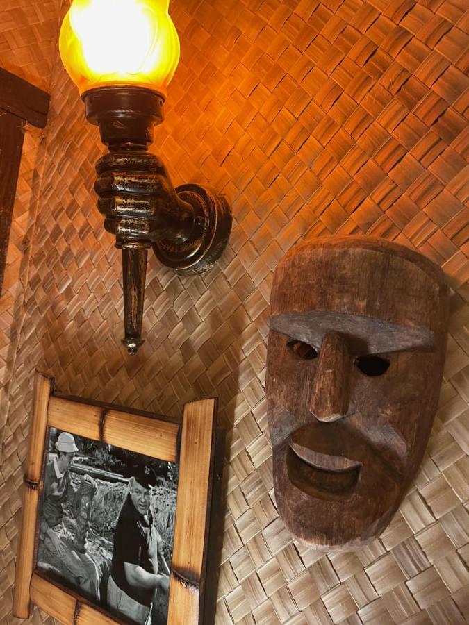 تامبا The Kondo Tiki المظهر الخارجي الصورة