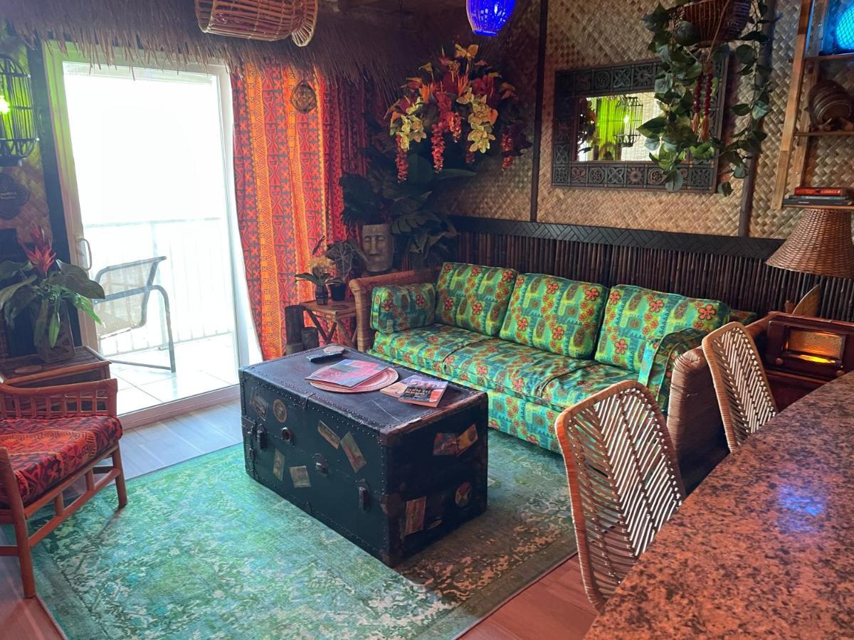 تامبا The Kondo Tiki المظهر الخارجي الصورة