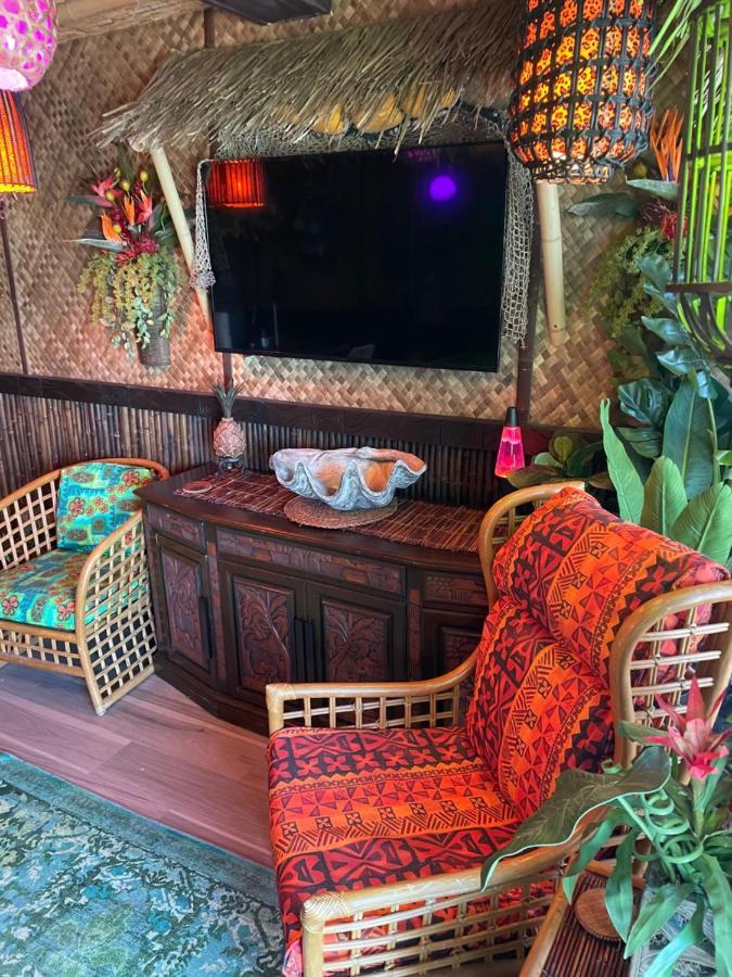 تامبا The Kondo Tiki المظهر الخارجي الصورة