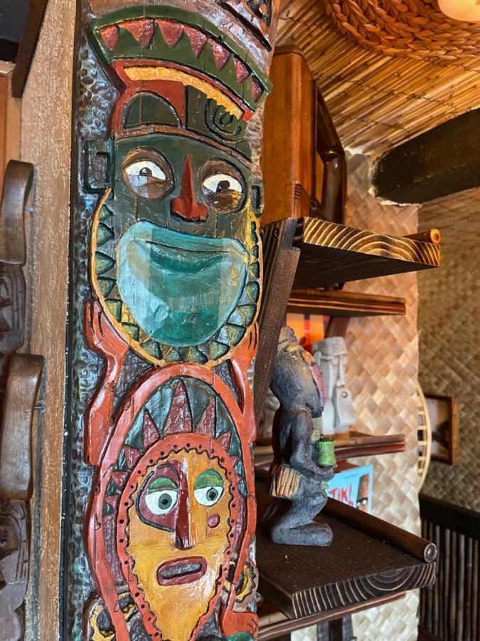 تامبا The Kondo Tiki المظهر الخارجي الصورة