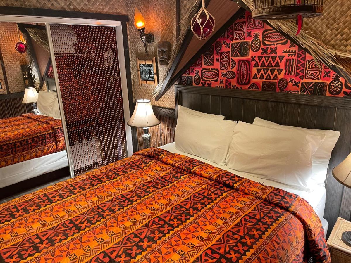 تامبا The Kondo Tiki المظهر الخارجي الصورة