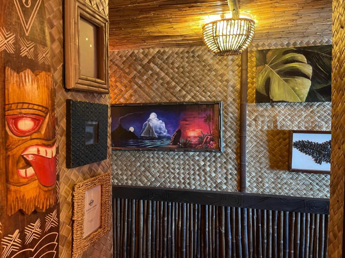 تامبا The Kondo Tiki المظهر الخارجي الصورة